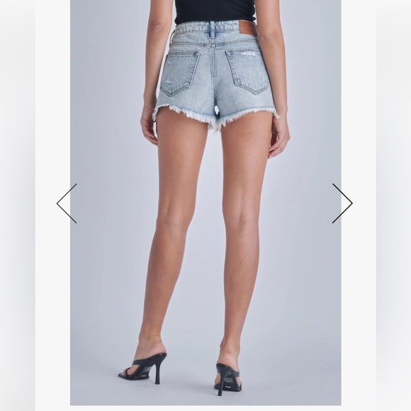 Hidden Jean Shorts Sz L Sofie mom Jean shorts frayed $72 NWT - Picture 5 of 12
